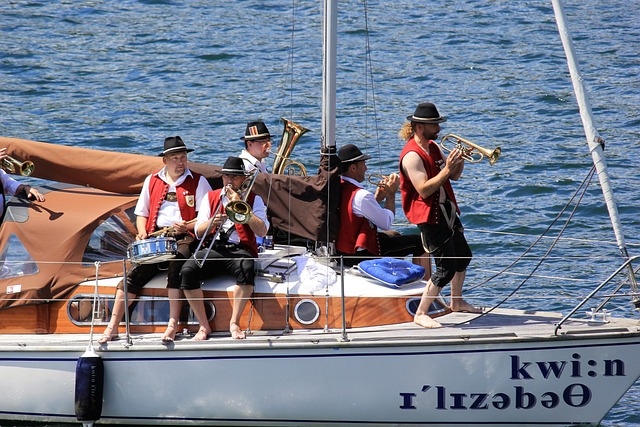 開場后不久 開場后不久